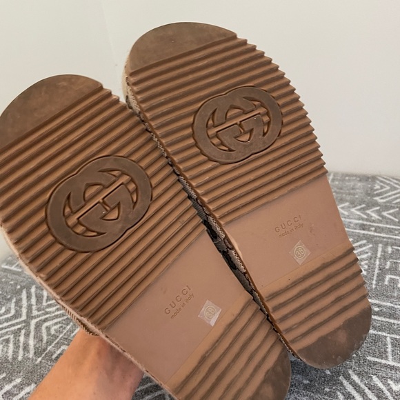 Gucci sandals - Picture 2 of 4